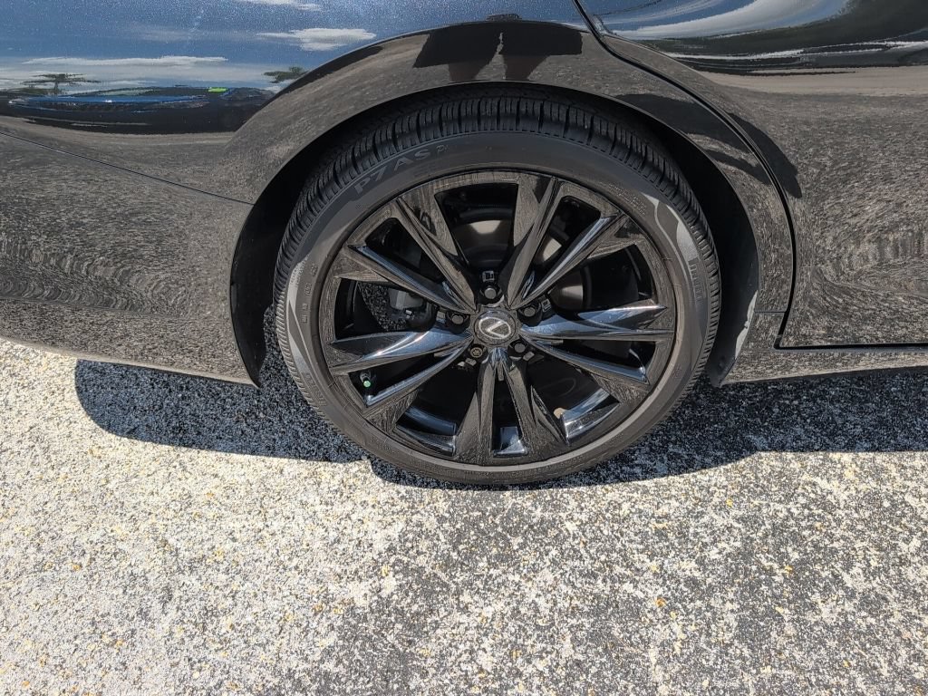 Used 2024 Lexus ES 300h F Sport w/ Accessory Package (Z2) FWD image 15