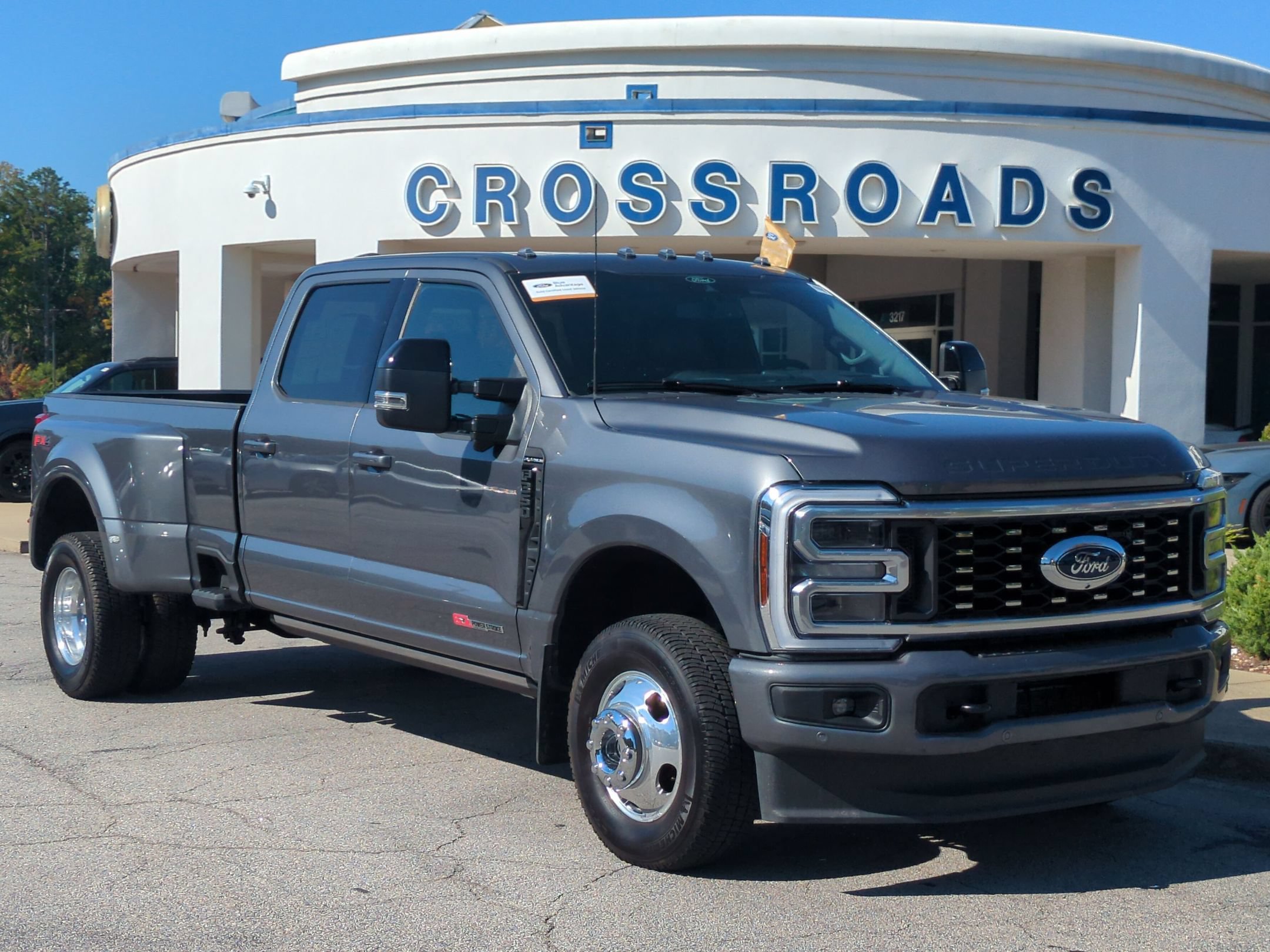 Certified 2025 Ford F350 XL AWD/4WD image 1