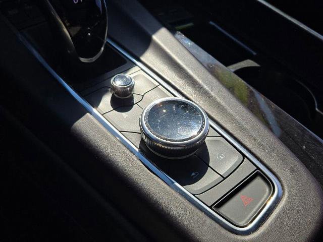 Used 2021 Cadillac Escalade Sport Platinum w/ LPO, ONYX Package image 31