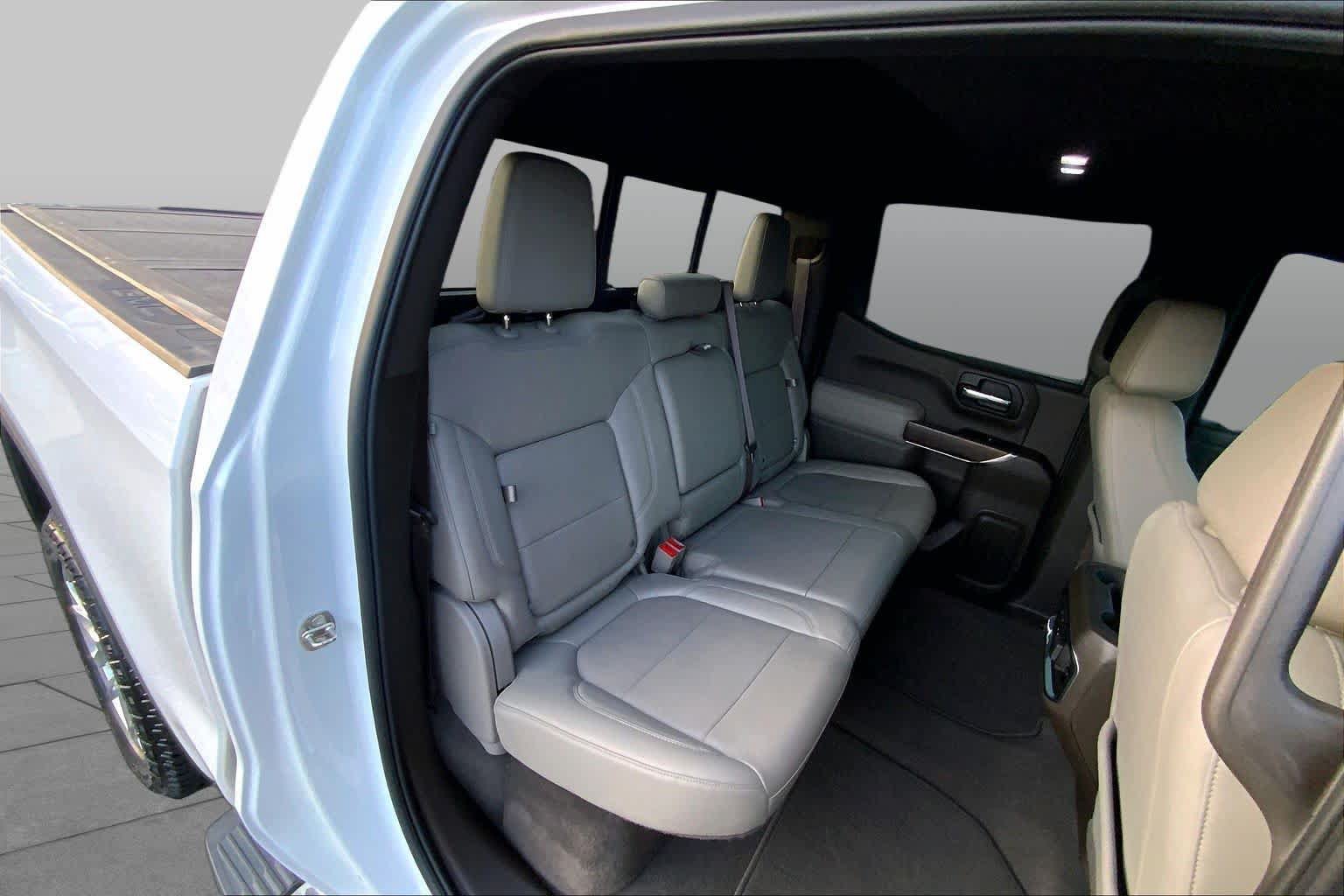 Used 2020 GMC Sierra 1500 SLT w/ SLT Premium Package AWD/4WD image 19