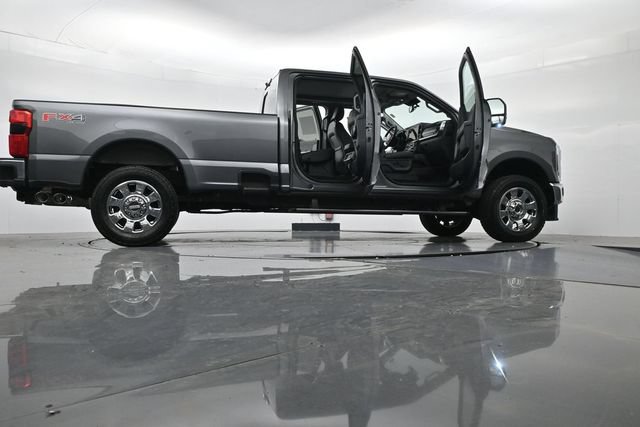 Certified 2025 Ford F250 Lariat w/ Lariat Ultimate Package AWD/4WD image 52