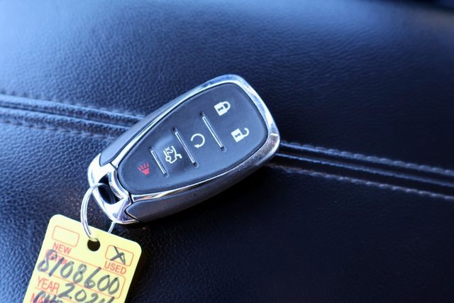 Used 2024 Chevrolet Malibu LT image 36