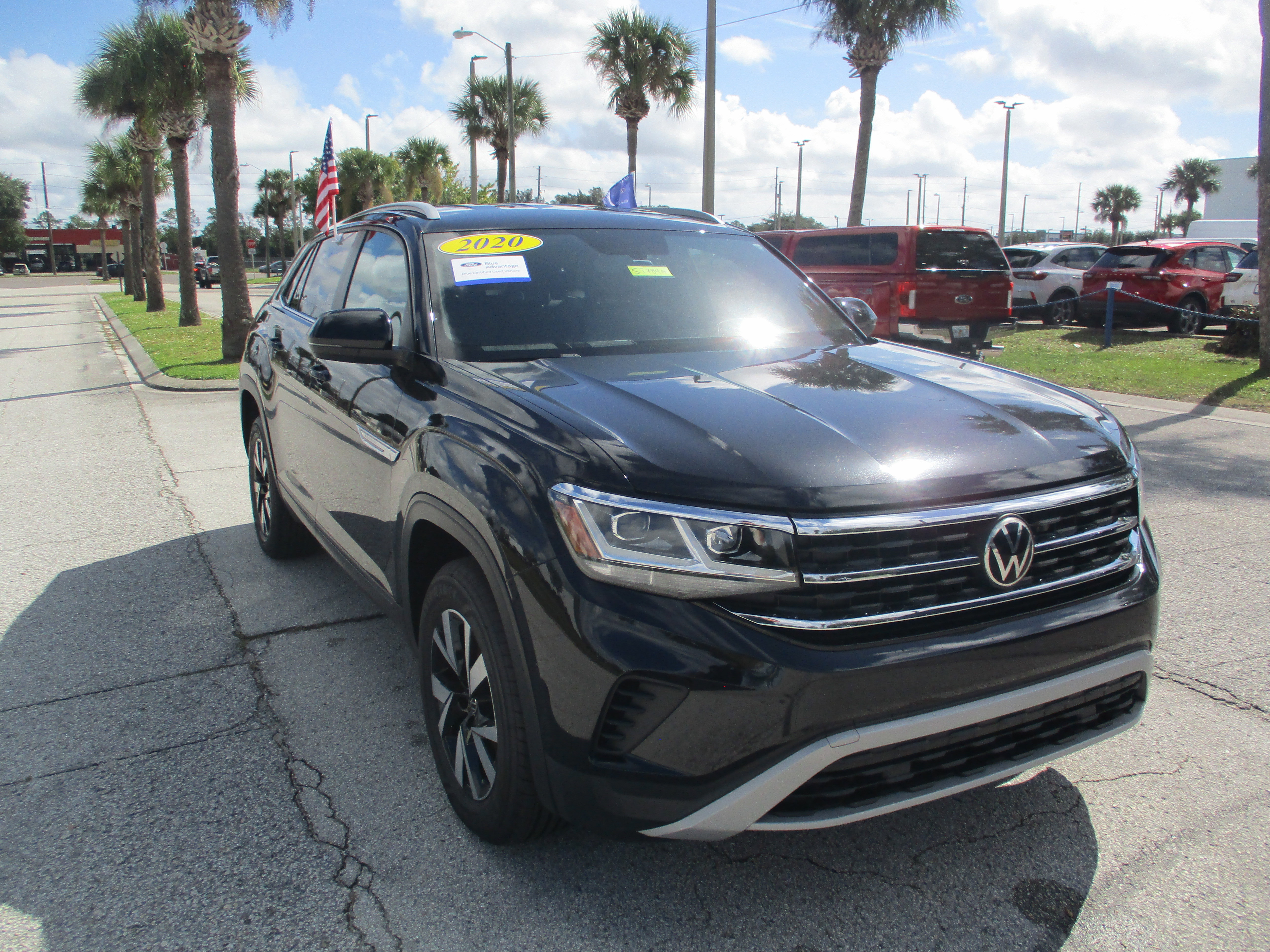 Used 2020 Volkswagen Atlas Cross Sport SE image 7