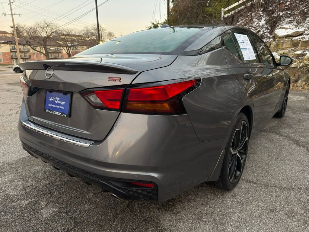 Used 2023 Nissan Altima 2.5 SR w/ SR Premium Package image 6