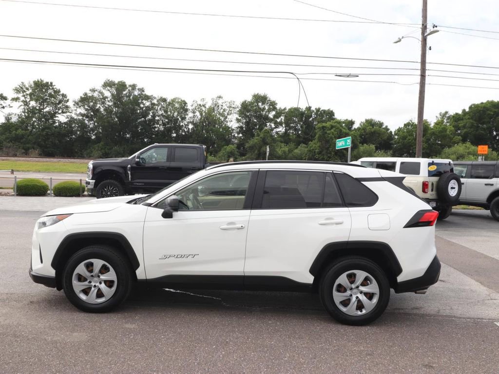 Used 2019 Toyota RAV4 LE image 2
