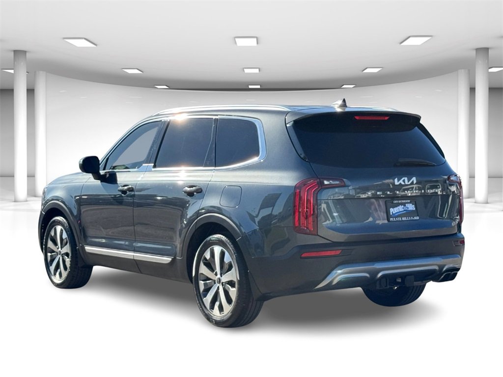 Used 2022 Kia Telluride EX w/ EX Premium Package image 3