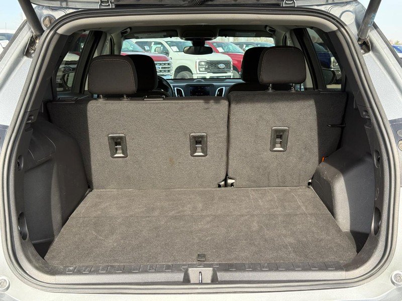 Used 2024 Chevrolet Equinox LT AWD/4WD image 6