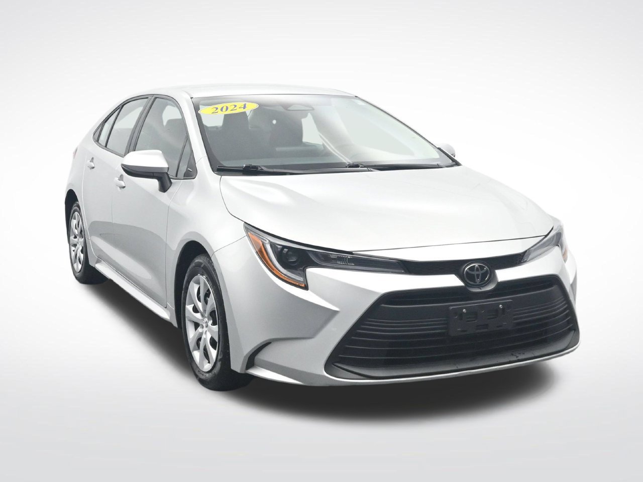 Used 2024 Toyota Corolla LE FWD image 3