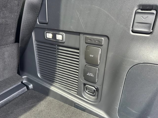 Certified 2025 Ford Expedition Active AWD/4WD image 14