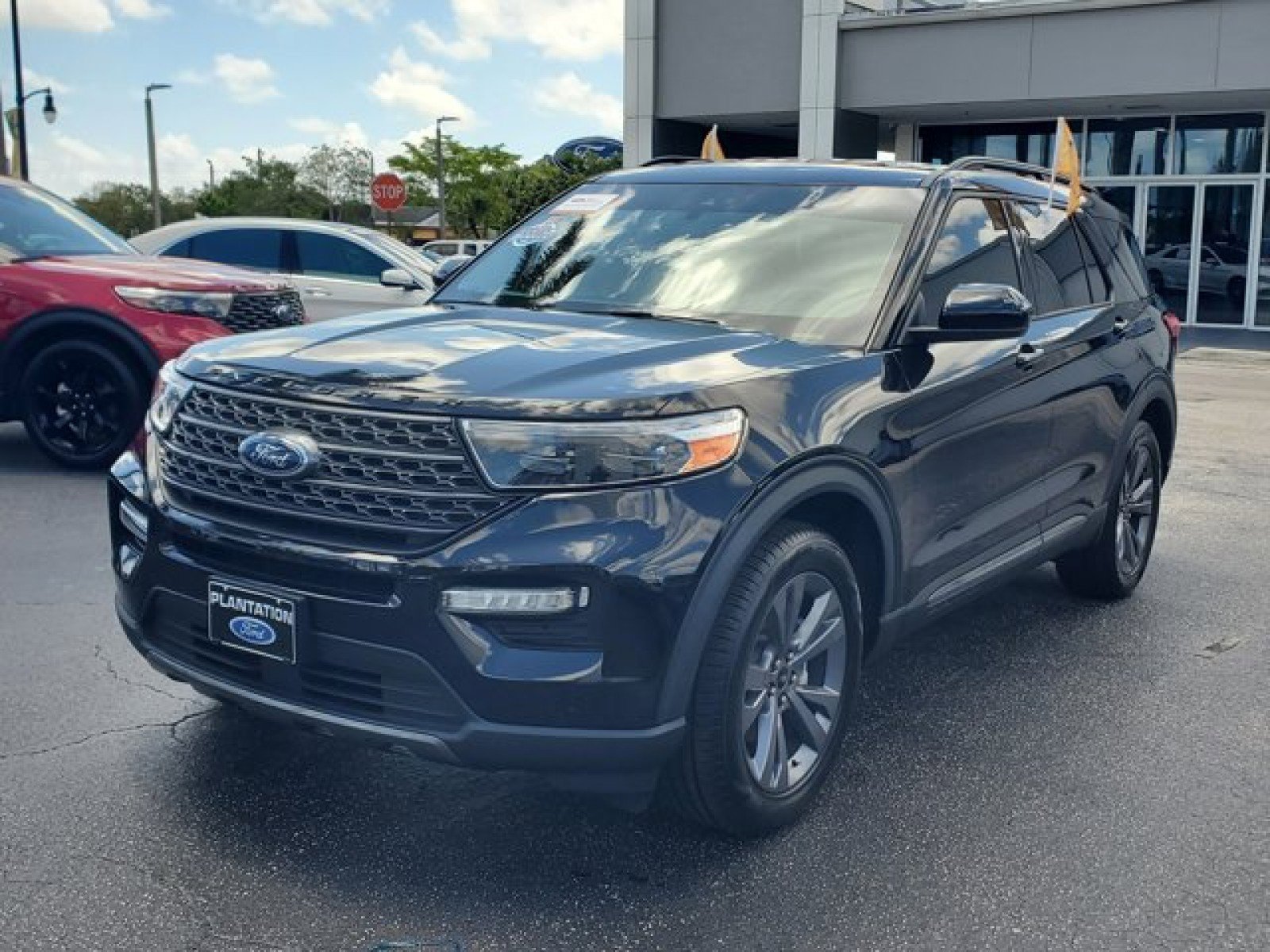 Certified 2023 Ford Explorer XLT w/ Equipment Group 202A RWD image 3