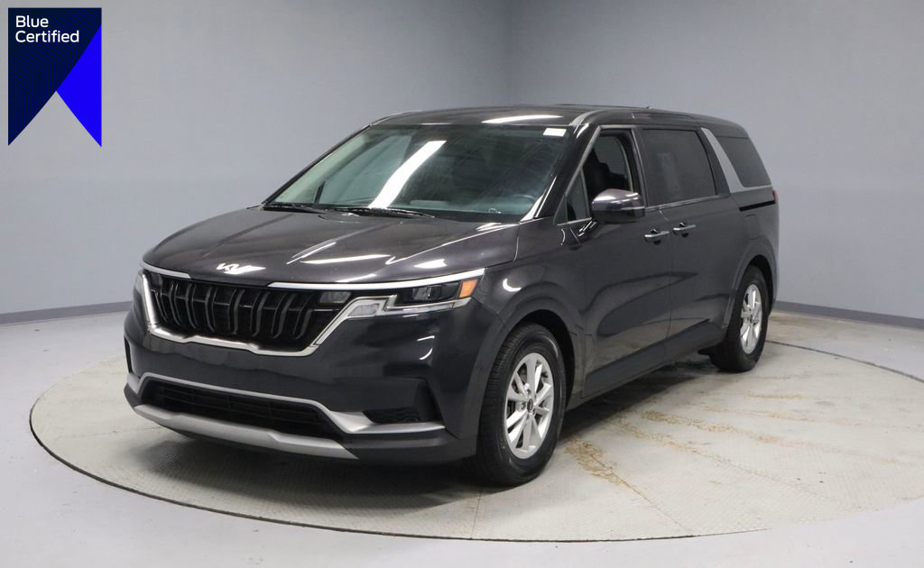 Used 2024 Kia Carnival LX image 1