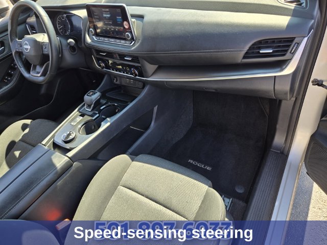 Used 2025 Nissan Rogue SV AWD/4WD image 21