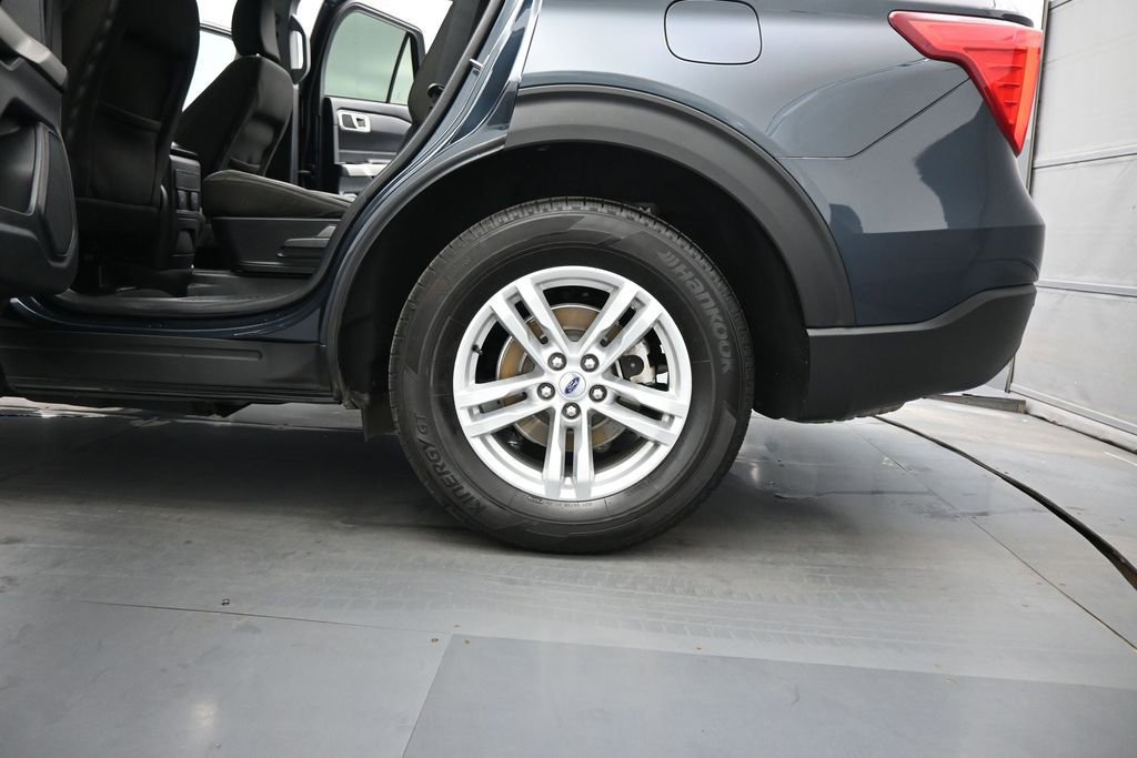Certified 2023 Ford Explorer XLT RWD image 20