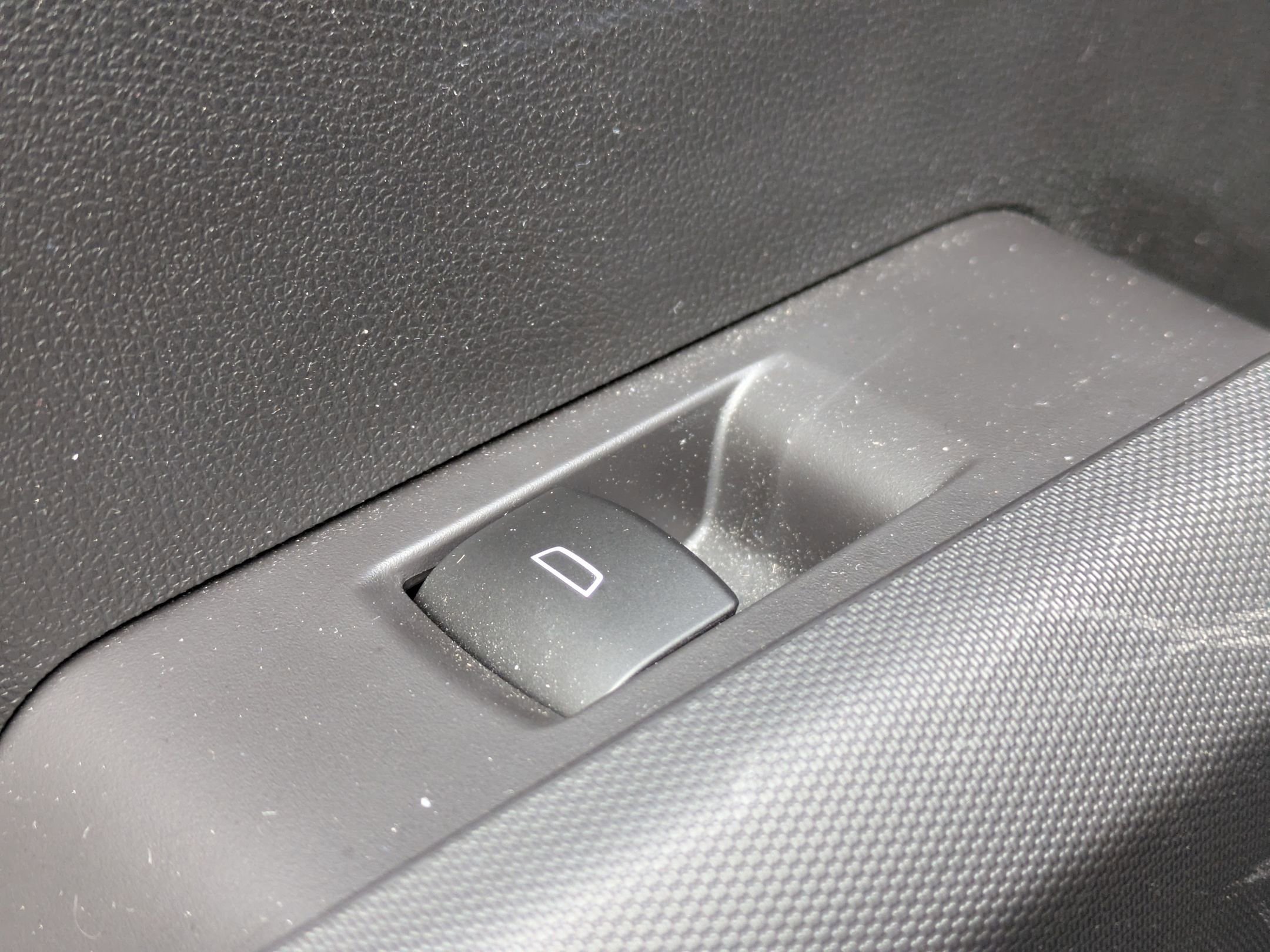 Used 2023 Chevrolet Colorado LT image 25