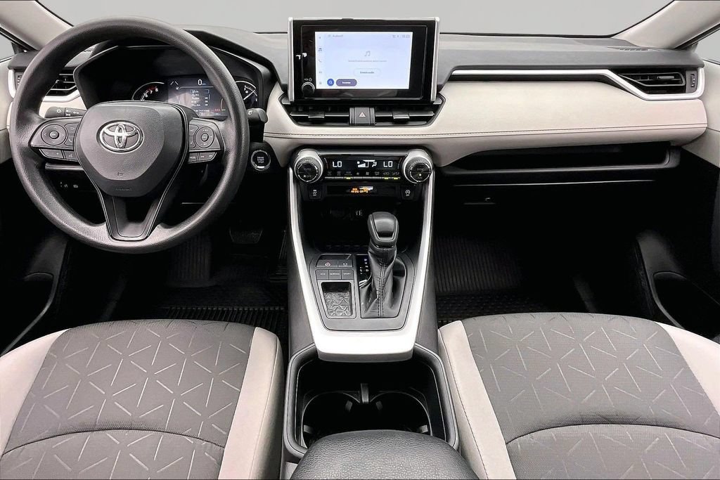 Used 2025 Toyota RAV4 XLE w/ Convenience Package FWD image 16