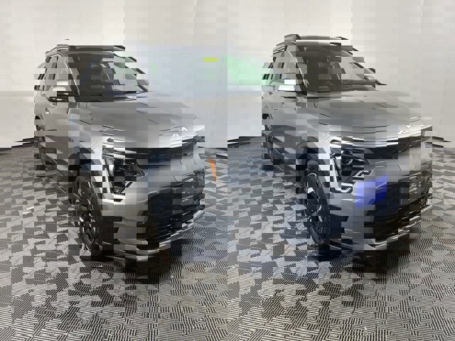 Used 2024 Kia Niro Wind w/ Wind Preserve Package