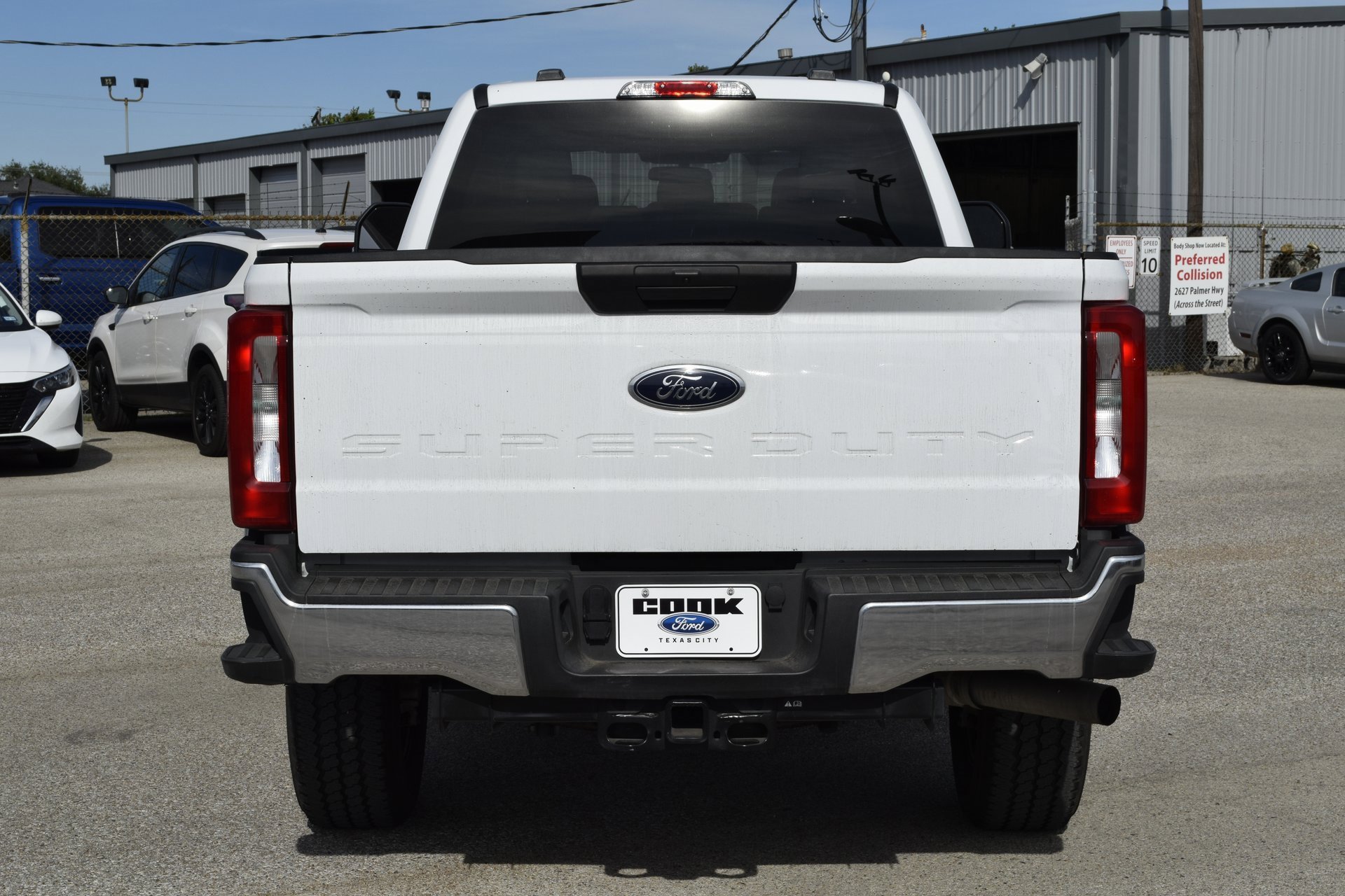 Certified 2024 Ford F350 XLT w/ FX4 Off-Road Package image 9