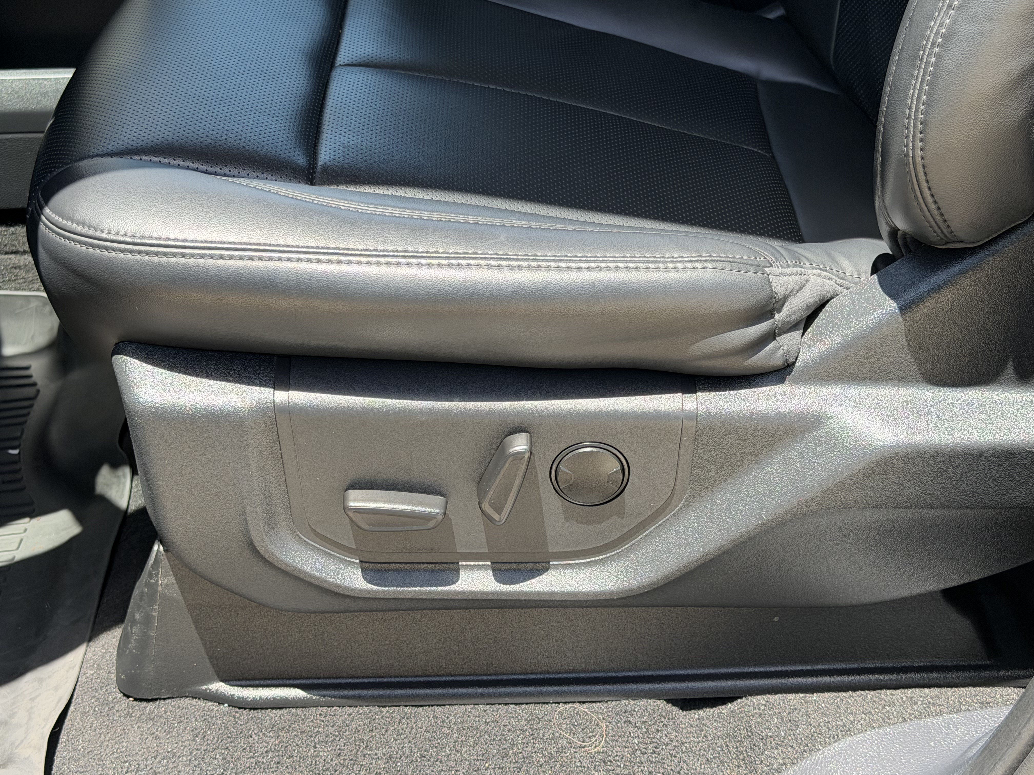 Certified 2023 Ford Expedition XLT RWD image 14