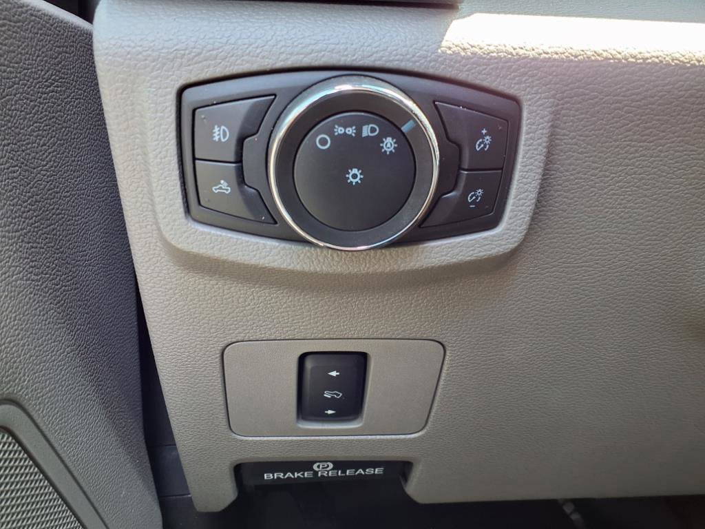 Certified 2021 Ford F250 XLT w/ XLT Value Package image 18