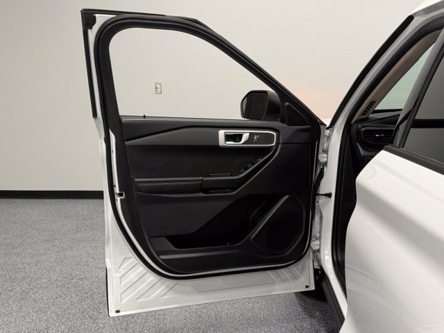 Certified 2022 Ford Explorer 4WD image 9
