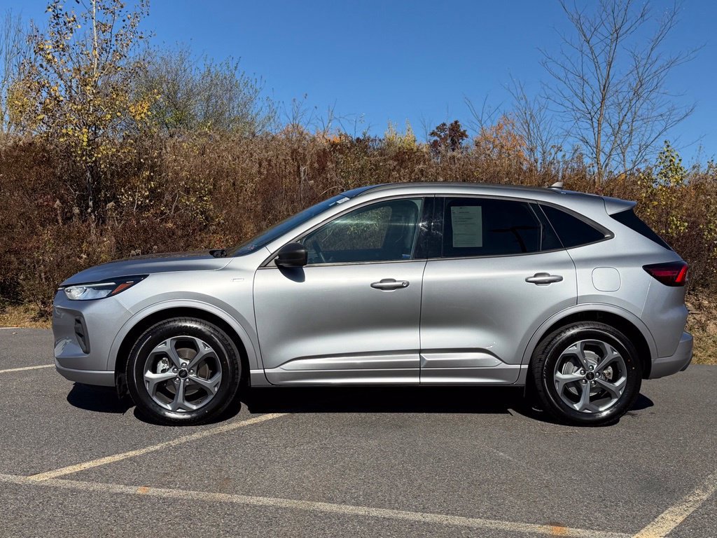 Certified 2023 Ford Escape ST-Line w/ Tech Pack #1 AWD/4WD image 27