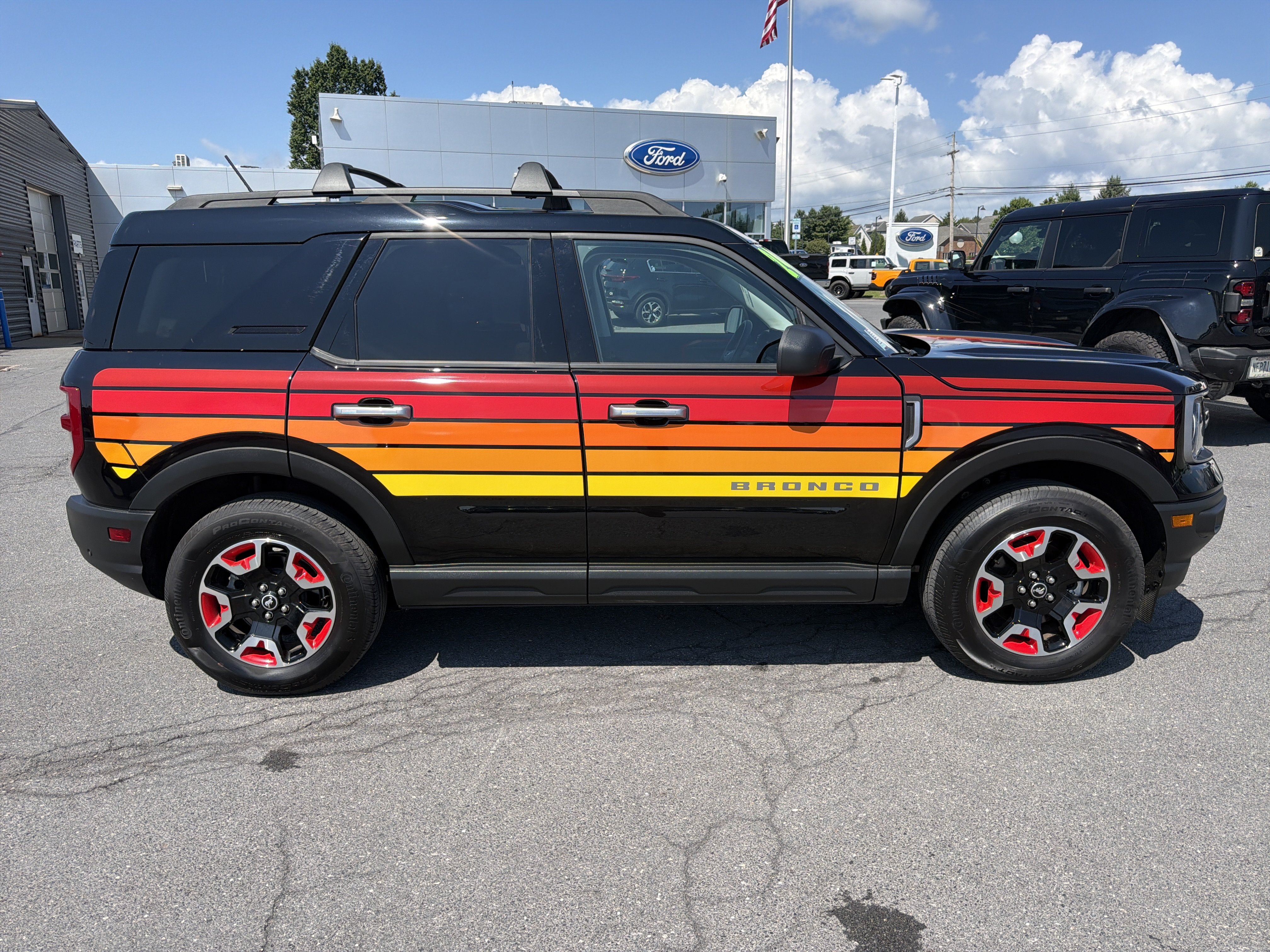 Certified 2024 Ford Bronco Sport Free Wheeling w/ Convenience Package AWD/4WD image 2