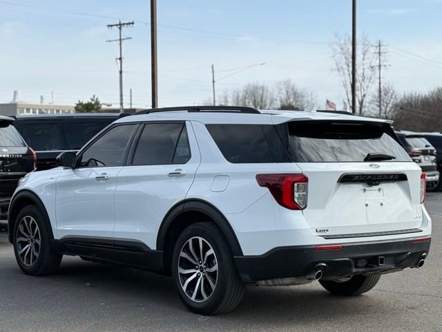 Certified 2024 Ford Explorer ST-Line w/ Class IV Trailer Tow Package image 46