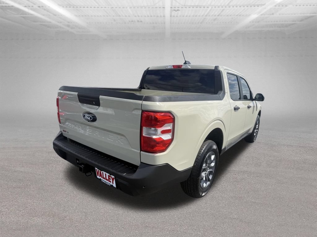 Certified 2025 Ford Maverick XLT w/ Equipment Group 302A AWD/4WD image 4