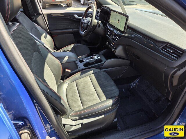 Certified 2023 Ford Escape ST-Line w/ Tech Pack #1 FWD image 16