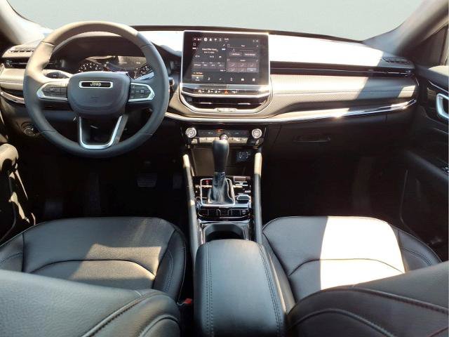 Used 2026 Jeep Compass Limited AWD/4WD image 12