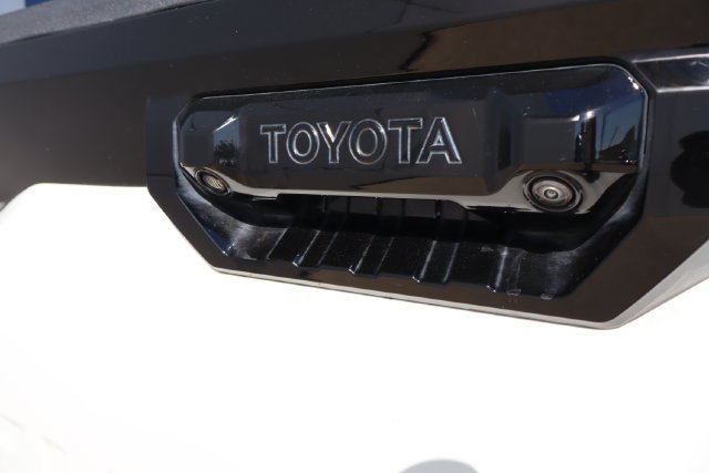 Used 2023 Toyota Tundra Platinum w/ Advanced Package AWD/4WD image 12