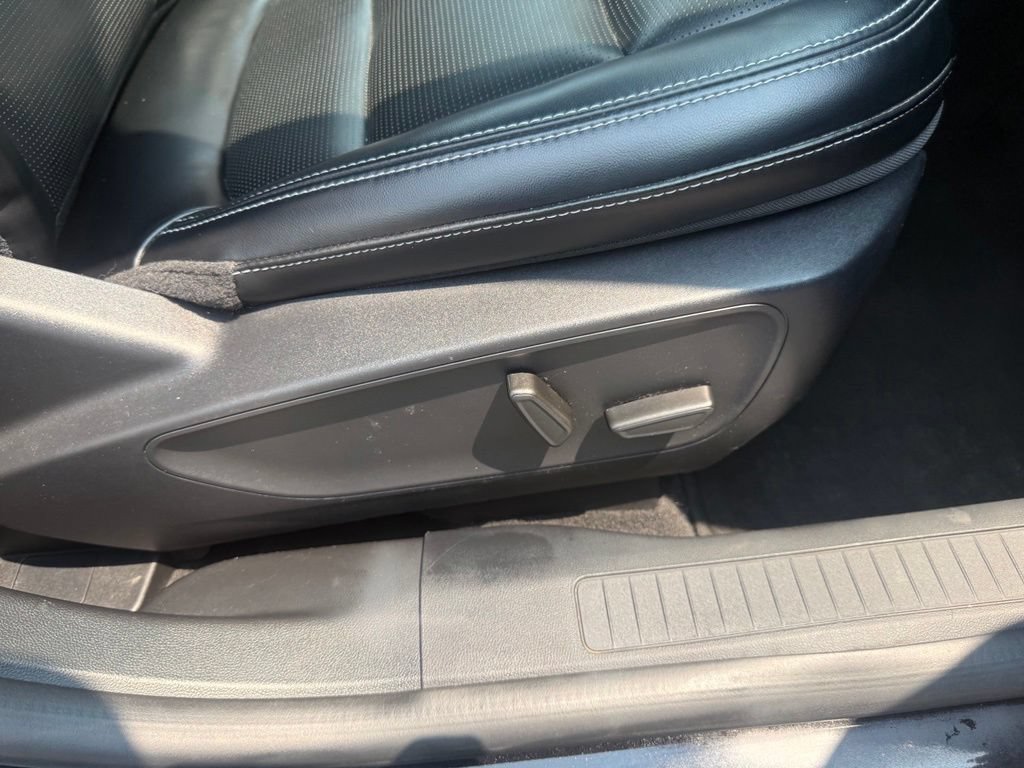 Certified 2024 Ford Escape Platinum AWD/4WD image 57