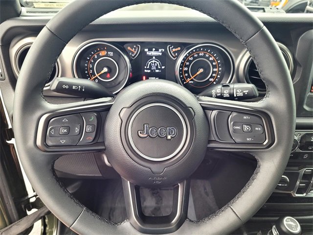 Used 2023 Jeep Wrangler Willys image 25