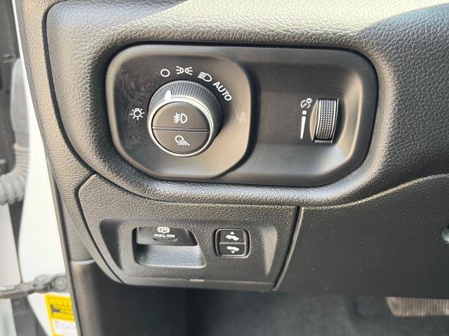 Used 2023 RAM 1500 Big Horn AWD/4WD image 17
