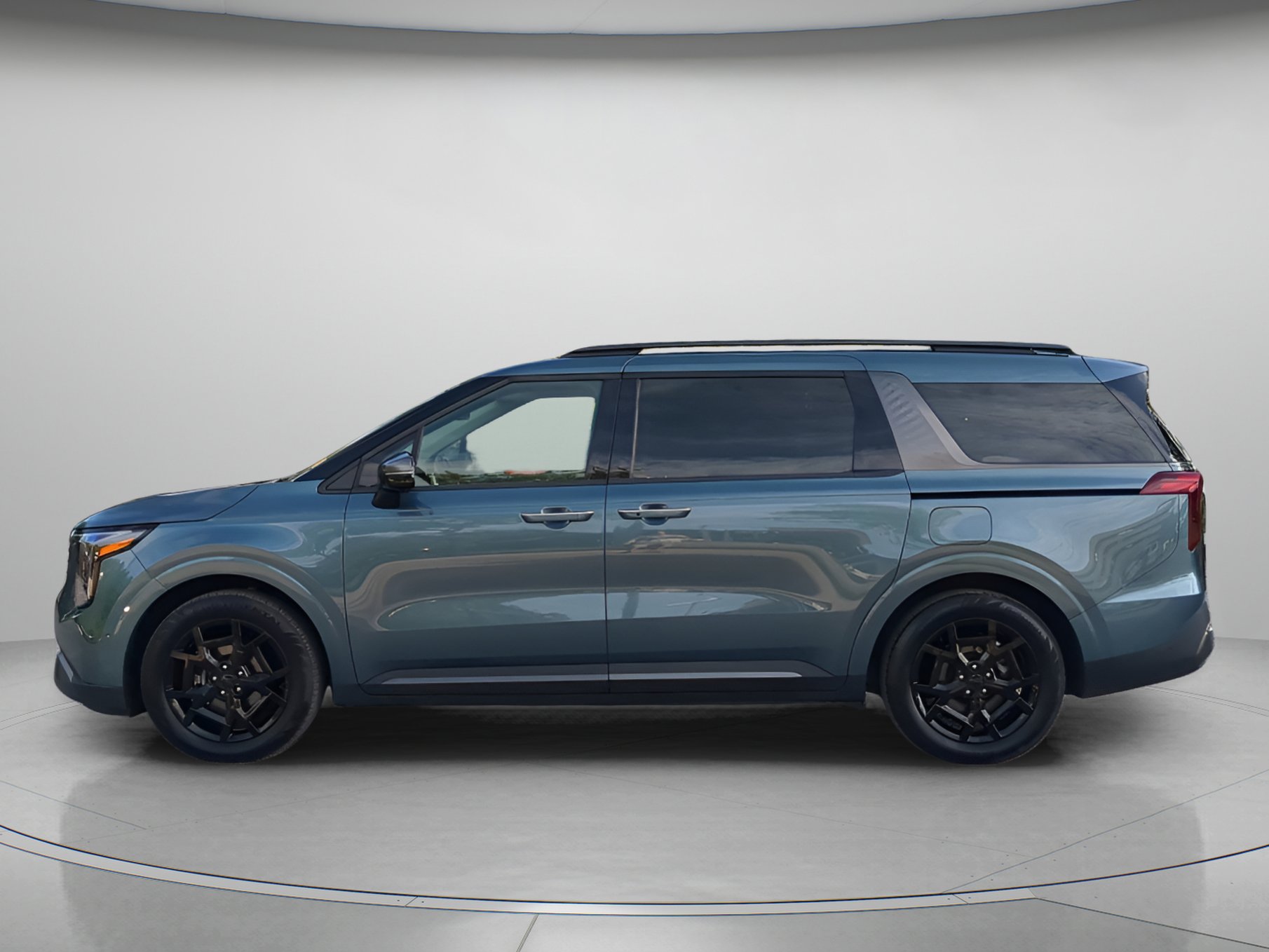 Used 2025 Kia Carnival SX Prestige FWD image 43