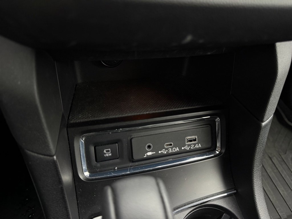 Used 2025 Subaru Ascent Bronze Edition image 19