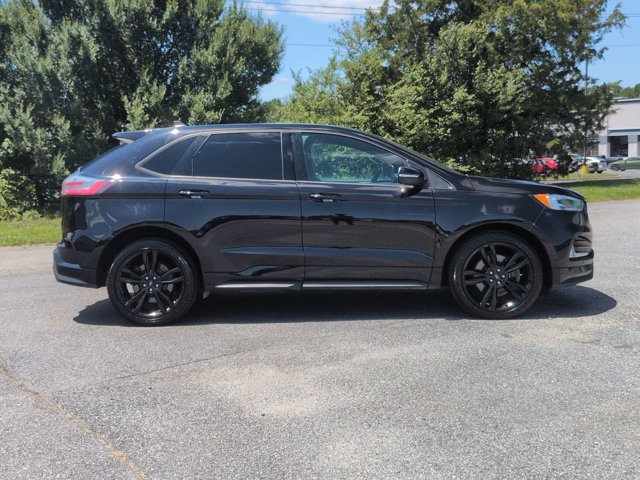 Certified 2021 Ford Edge ST w/ Equipment Group 401A AWD/4WD image 3