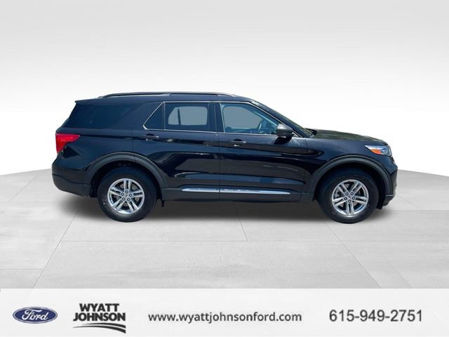 Certified 2022 Ford Explorer XLT AWD/4WD image 2