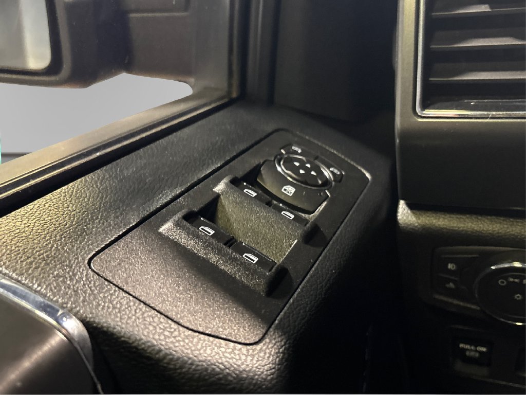 Certified 2018 Ford F150 XLT w/ Equipment Group 302A Luxury AWD/4WD image 38