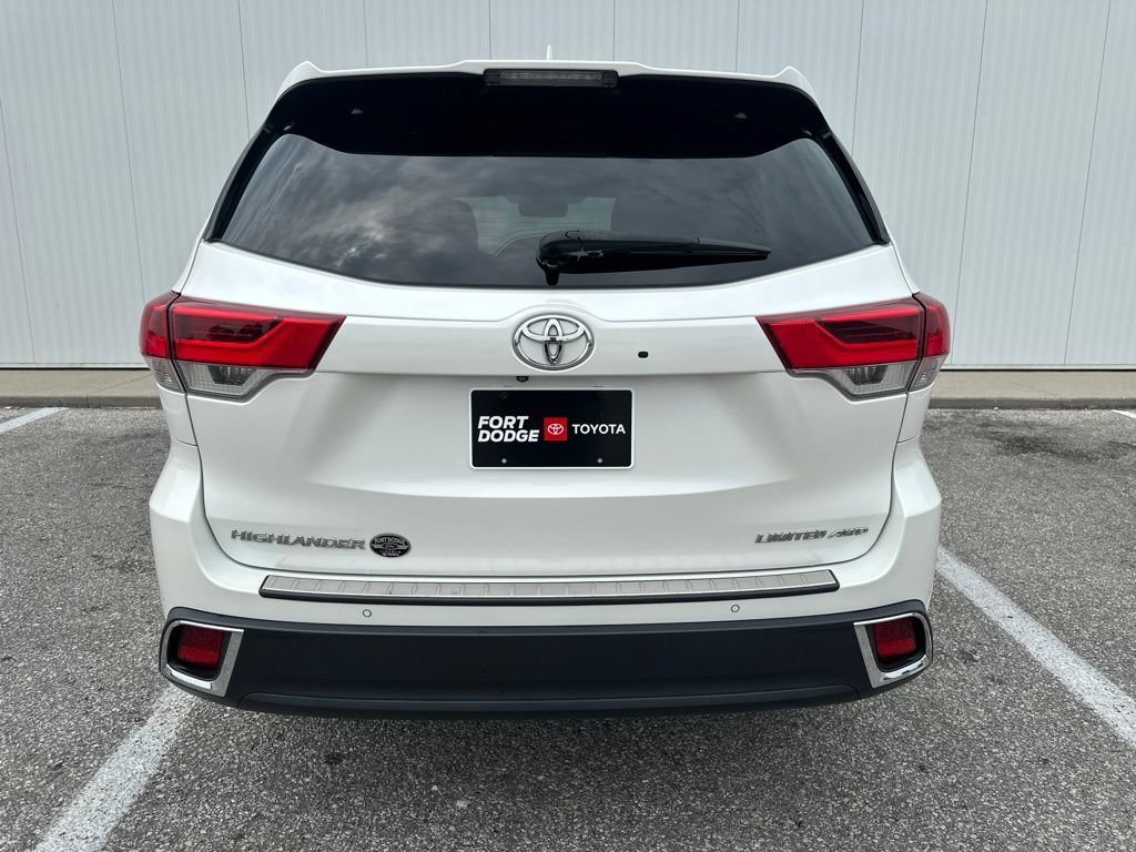 Used 2019 Toyota Highlander Limited AWD/4WD image 6