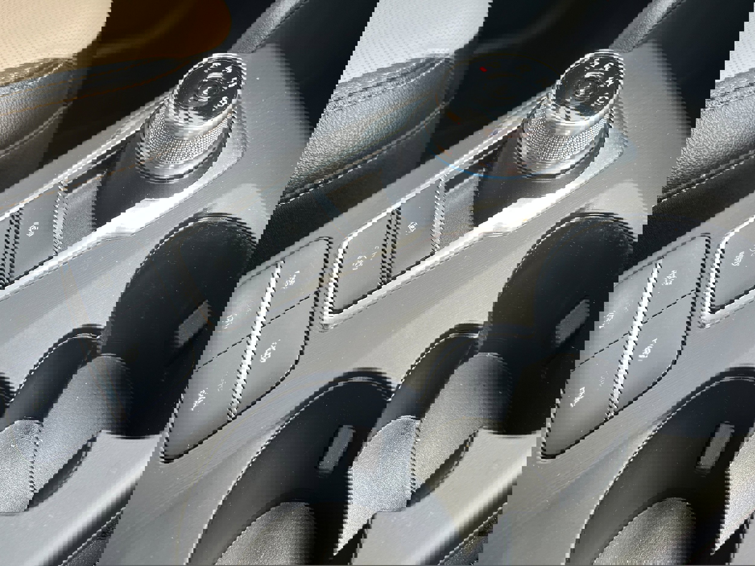 Certified 2022 Ford Escape Titanium w/ Titanium Elite Package image 15