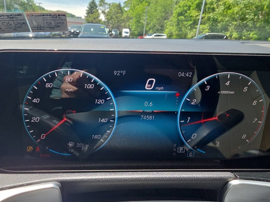 Used 2022 Mercedes-Benz GLB 250 4MATIC image 16