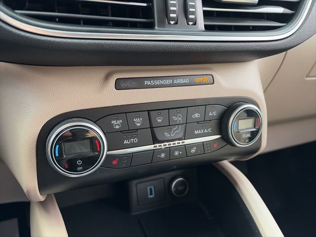 Certified 2020 Ford Escape Titanium image 15