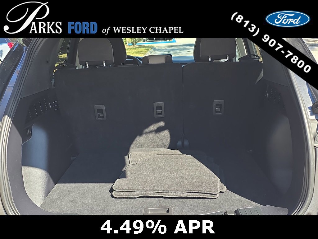 Certified 2022 Ford Escape SE w/ SE Sport Appearance Package image 8