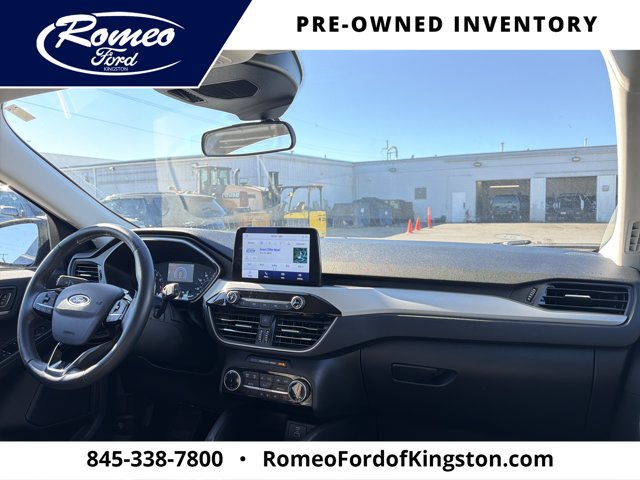 Certified 2022 Ford Escape SE w/ SE Sport Appearance Package AWD/4WD image 14
