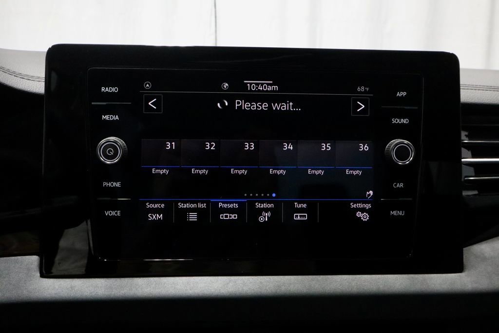 Used 2025 Volkswagen Jetta SE image 10