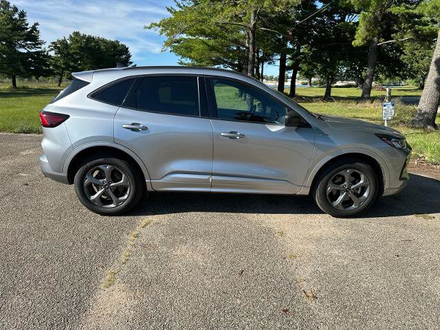 Certified 2023 Ford Escape ST-Line w/ Tech Pack #1 AWD/4WD image 8