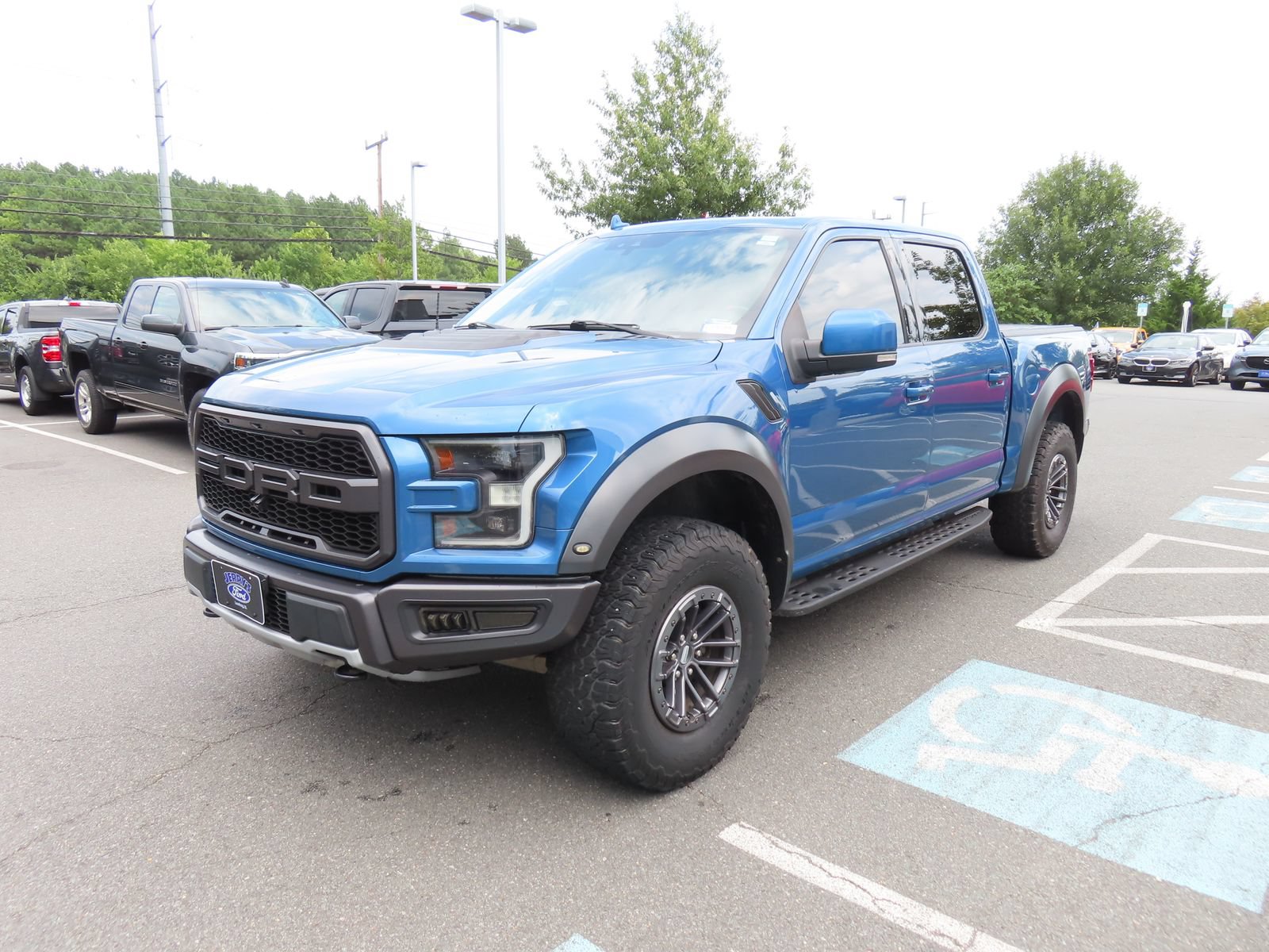Certified 2019 Ford F150 Raptor w/ Equipment Group 802A Luxury AWD/4WD image 3