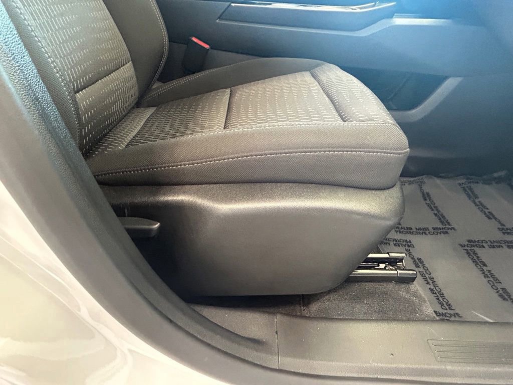 Used 2025 Chevrolet Equinox LT image 25