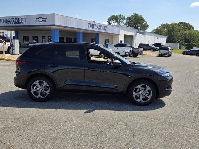 Certified 2025 Ford Escape ST-Line FWD image 13